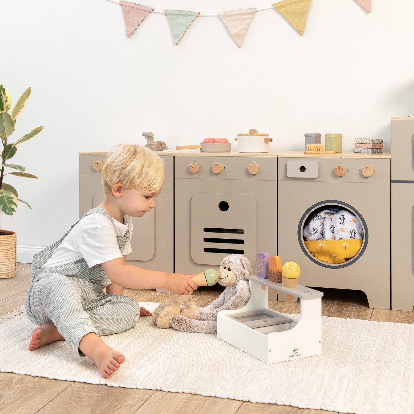 MUSTERKIND isbutik Cocos – hvid/multifarvet