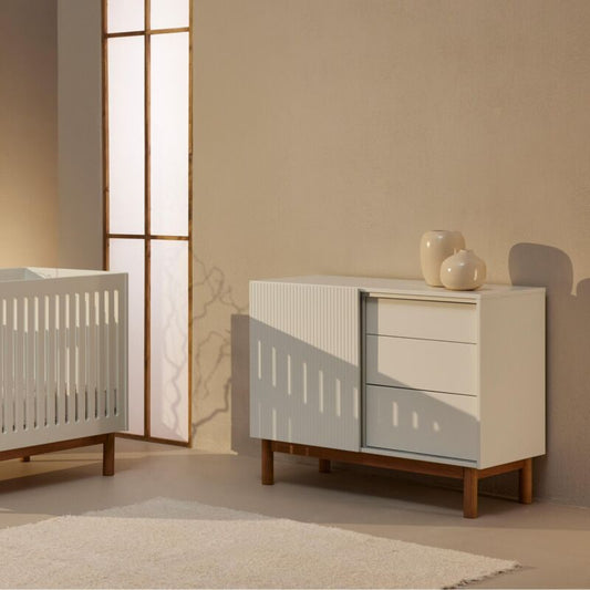 Quax Mood kommode med låge og 3 skuffer – White