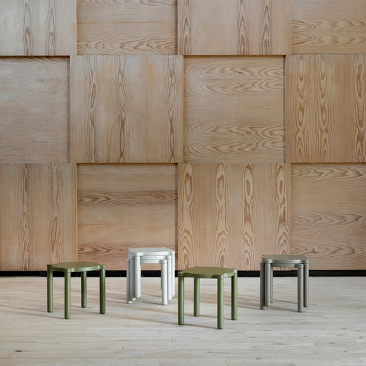 by KlipKlap KK Stabelbar skammel – Taupe