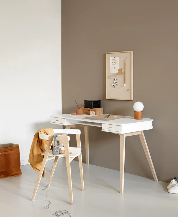 Oliver Furniture Wood skrivebord 72,6 cm inkl. armstol – hvid/eg