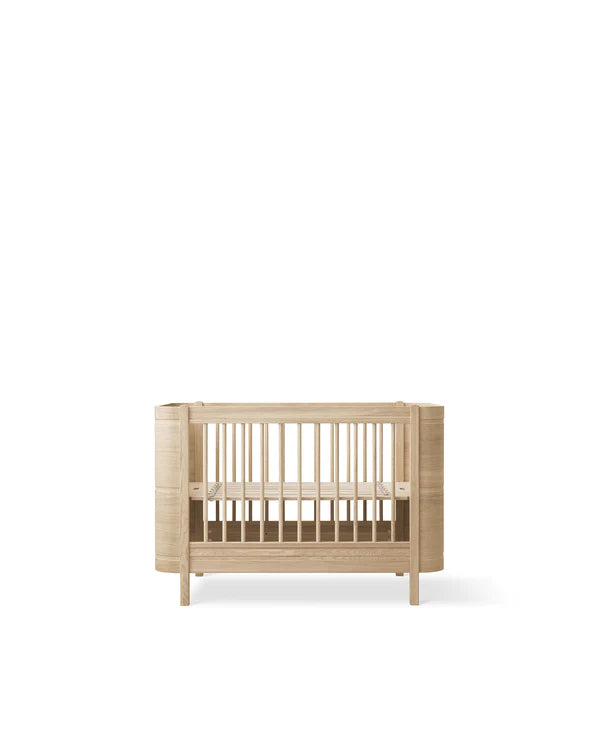 Oliver Furniture Wood Mini+ tremmeseng i eg – 68x122 cm