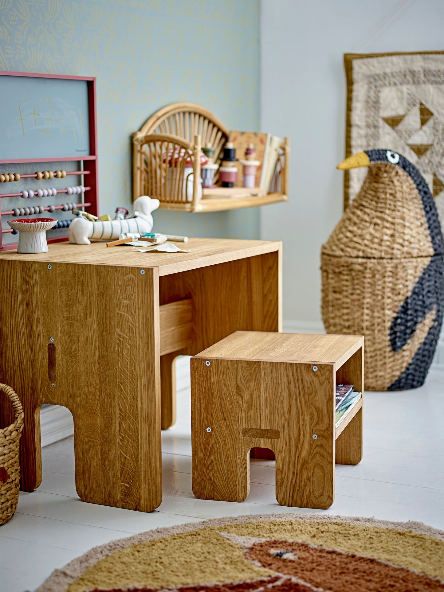 Bloomingville MINI Marcello kugleramme – Grøn FSC®-certificeret træ med tavle