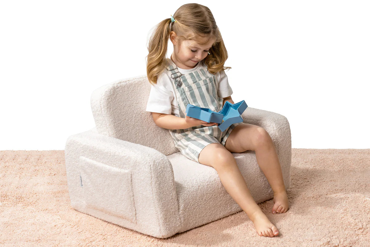 Shappy Lumi Lænestol Teddy – 2-i-1 børnestol og liggemåtte - Soft Cream