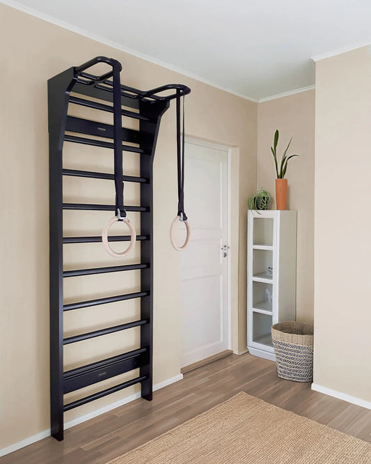 FitWood AARNI vægribbe med pull-up greb 220 cm – sort