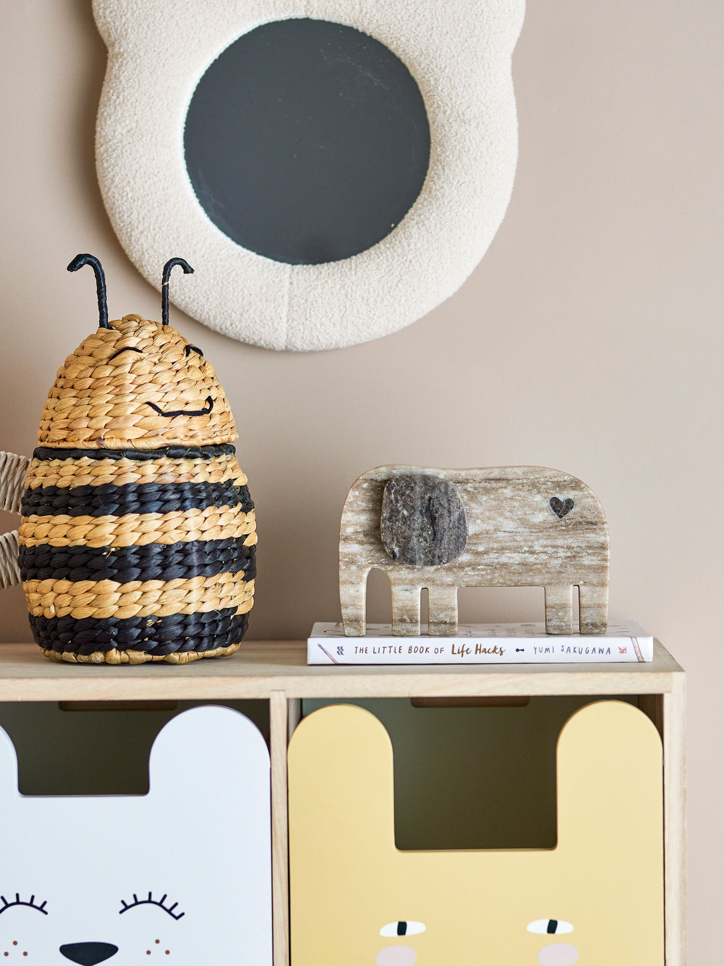Bloomingville MINI Camy dekorationsfigur – Elefant i naturfarvet marmor
