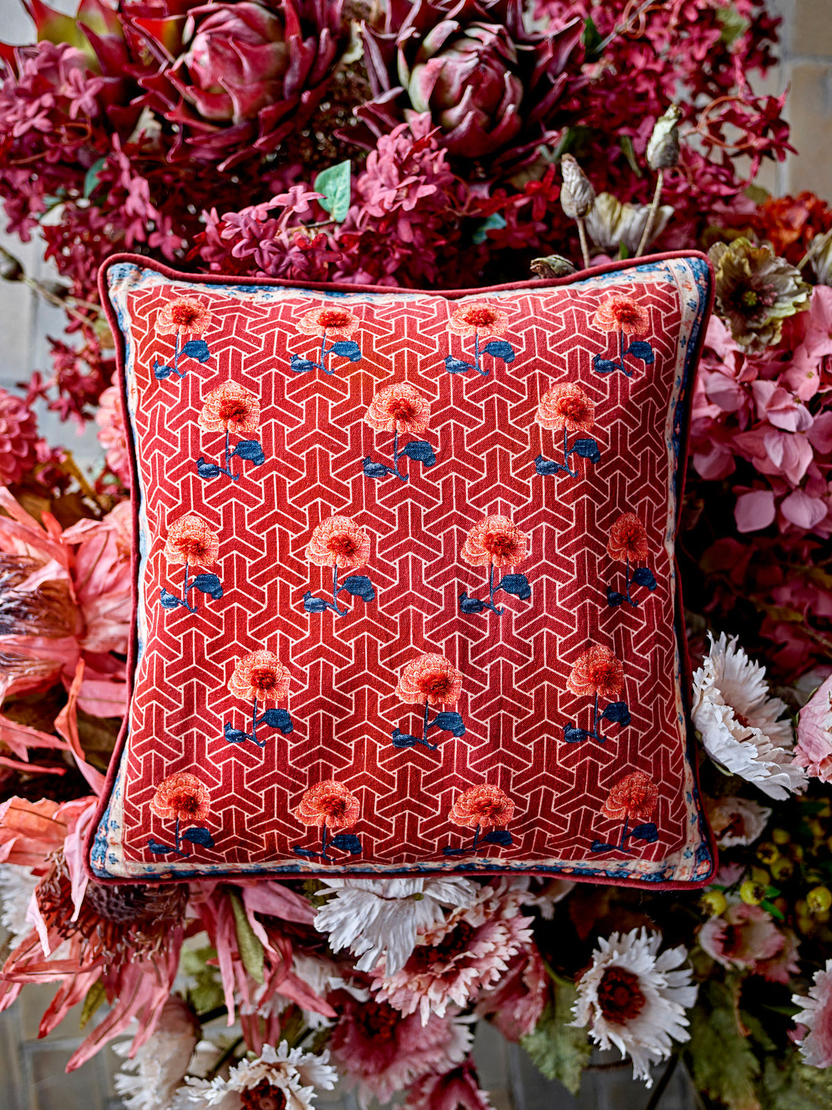 Bloomingville Creative Collection Zharai pude - Rød