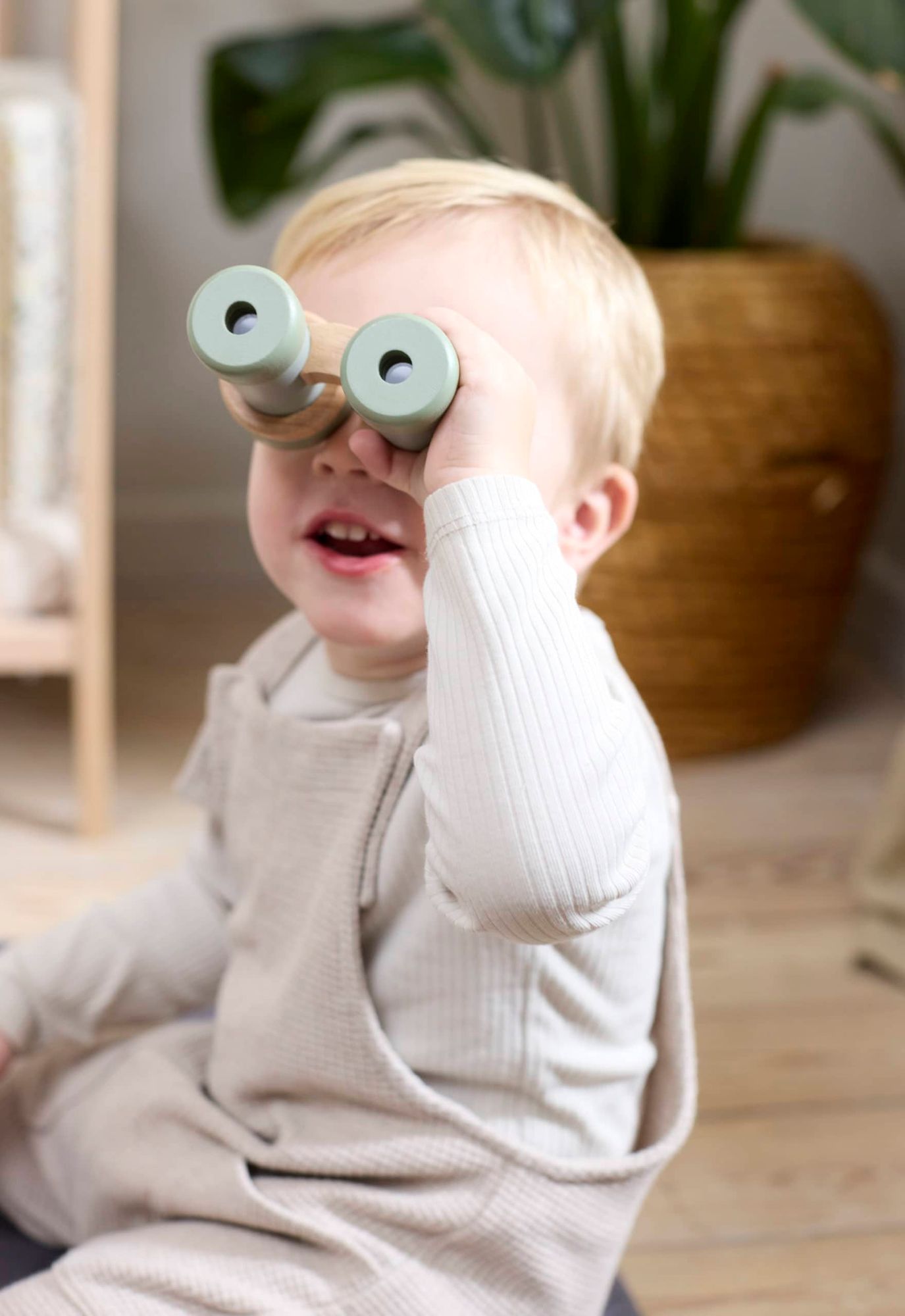 Filibabba legekuffert med kikkert – Little Wonders