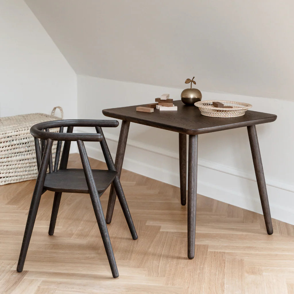 Oaklings Asta børnebord – røget eg