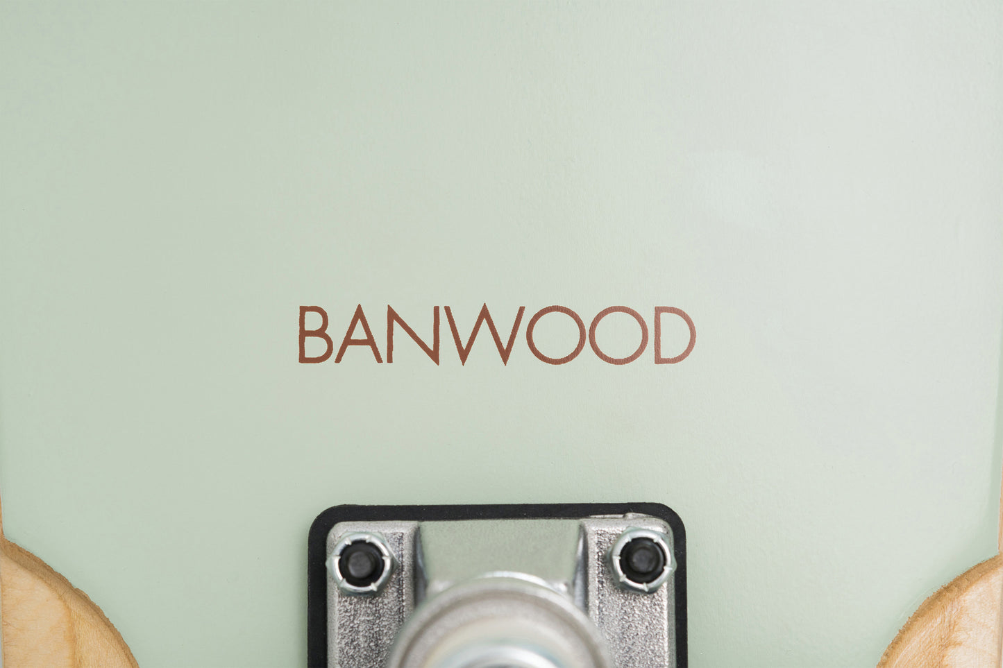 Banwood skateboard til børn – Pale Mint