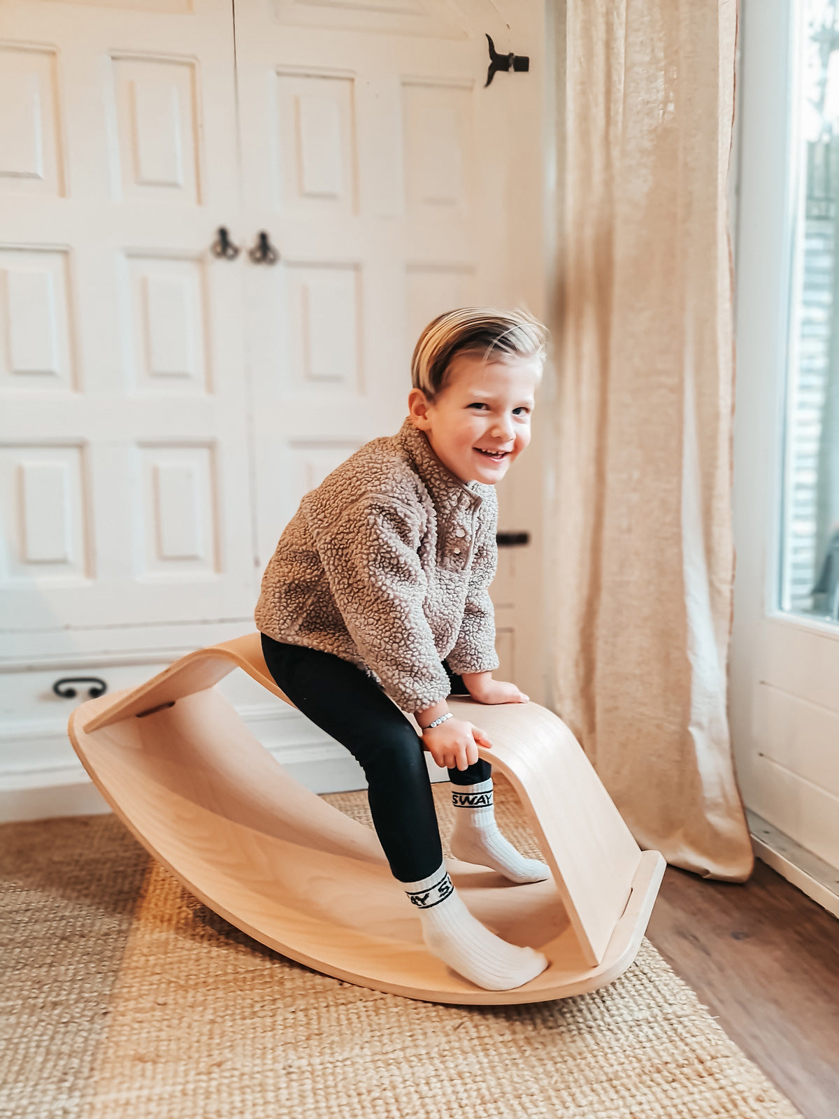 Curve Lab – Rocking Stool & Perfect Arc Balance Board – Natur
