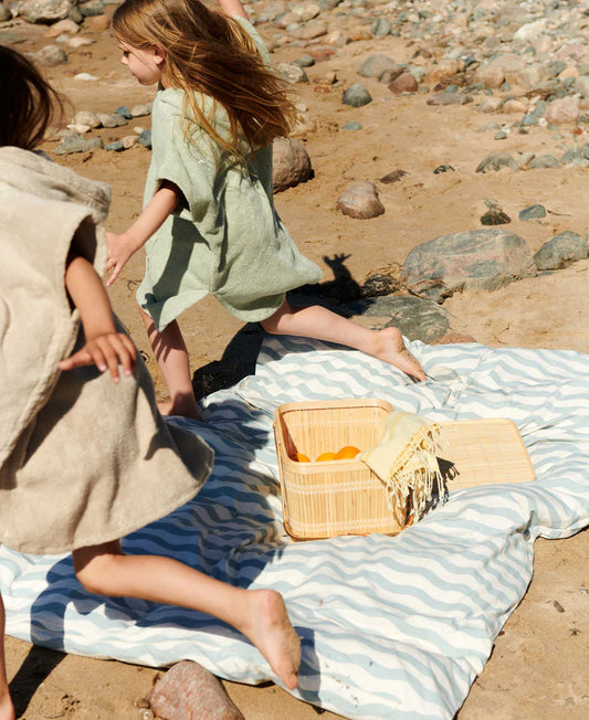 Dear April Juno junior sengetøj – Waves 100x140 / 40x45 cm