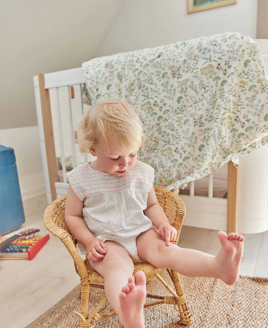 Dear April Bee Baby sengetøj - Summer Flowers 70x100 / 40x45 cm