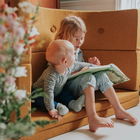 by KlipKlap KK Play Fold legesofa og boldbassin Circle – Sennep