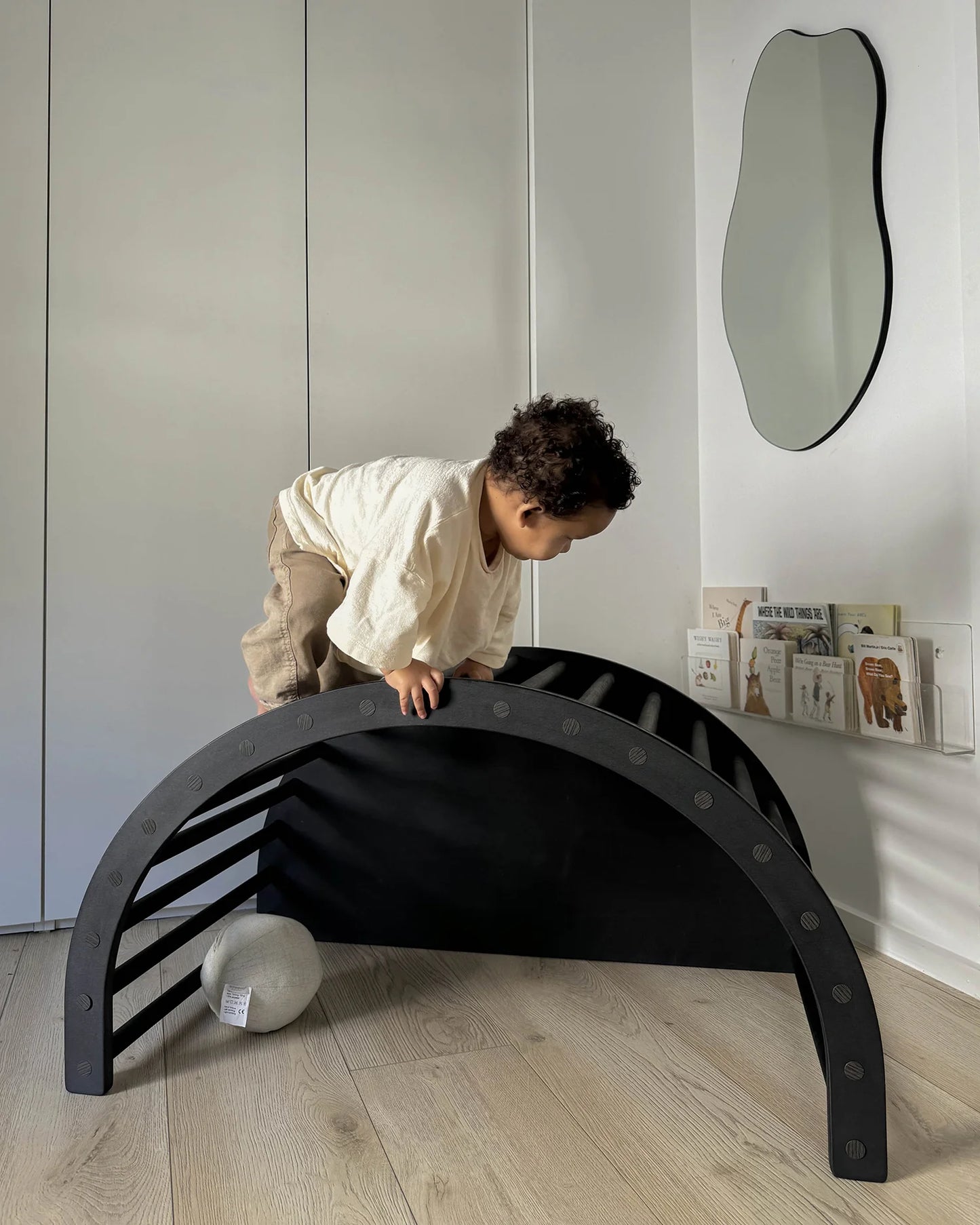 FitWood LUOTO II klatrebue / bord – sortbejdset