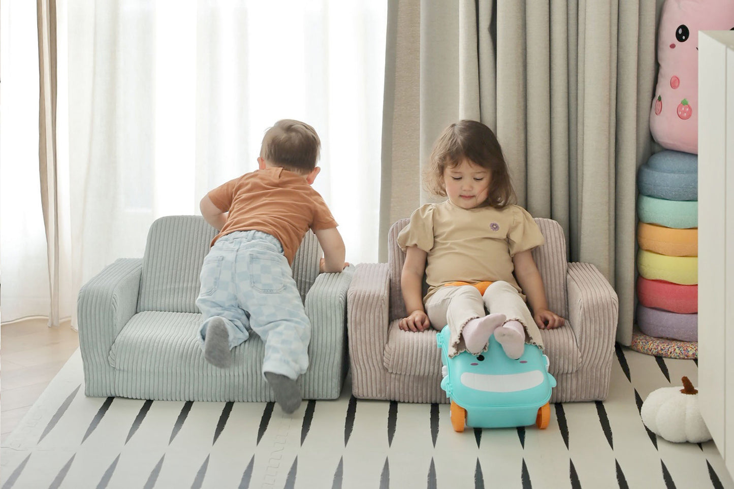 Lumi Chair Corduroy Candy