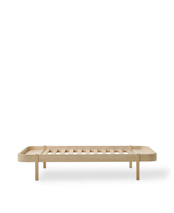 Oliver Furniture Wood Lounger seng 120 x 200 cm – eg