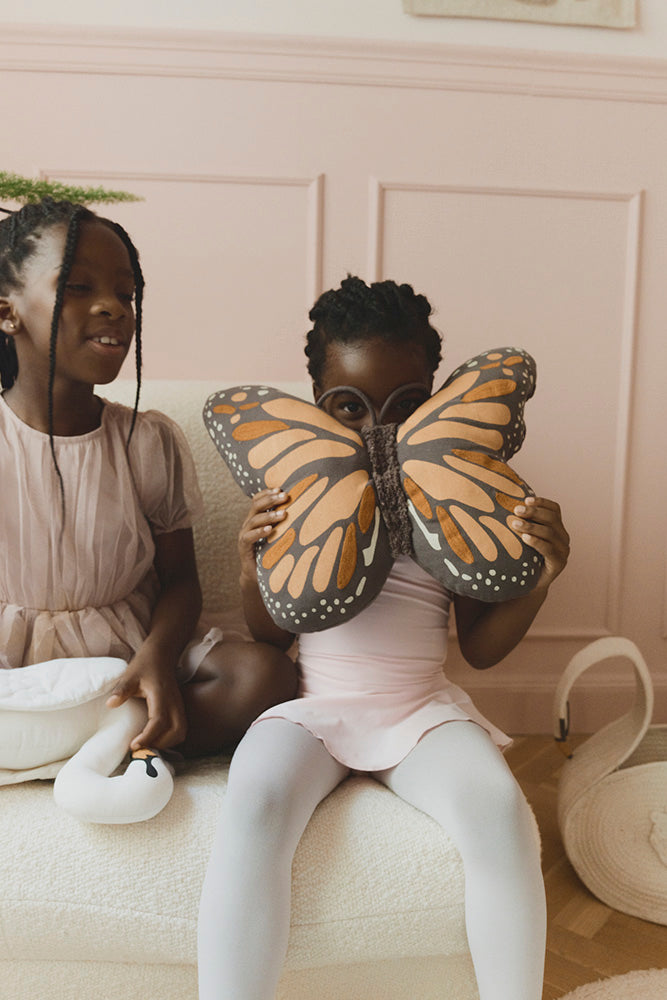 Lorena Canals pude – Butterfly