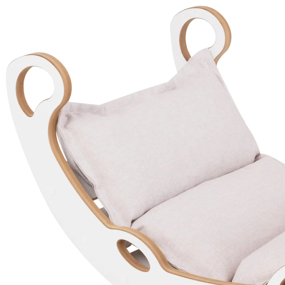 Plush Nest klatrebue XS Mini Rocker 2-i-1 med pude, lys beige/hvid – Wooden Play