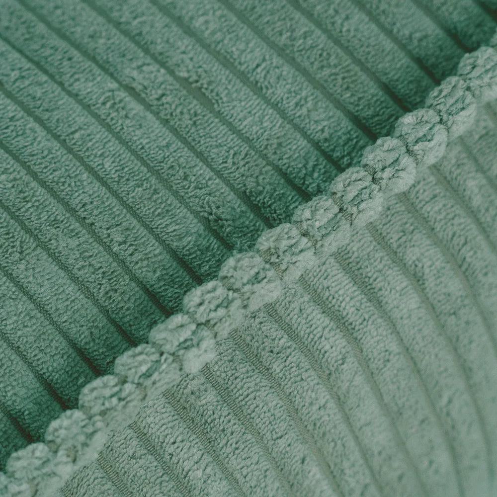 Plush Nest Puff – gulvpude 60x60 cm i grøn fløjl