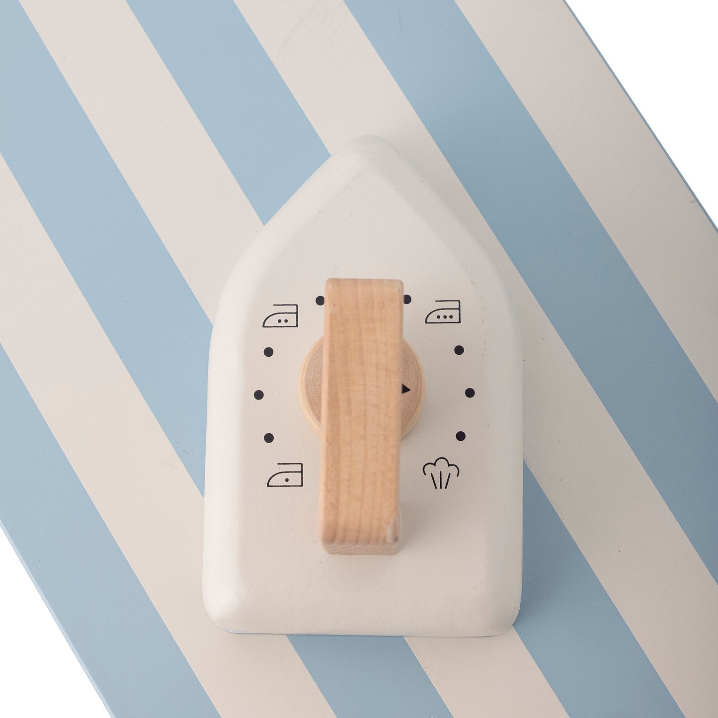 Bloomingville MINI Sande legetøj – Strygebræt og strygejern i blå FSC®-certificeret MDF