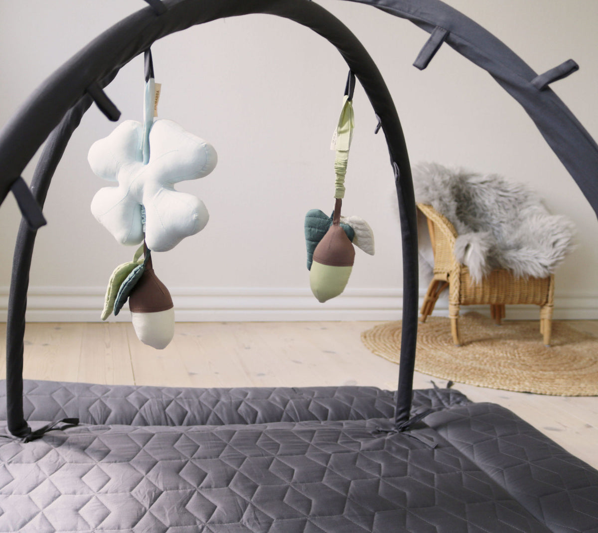 Filibabba Aktivitetsnest - Soft quilt - Stone Grey