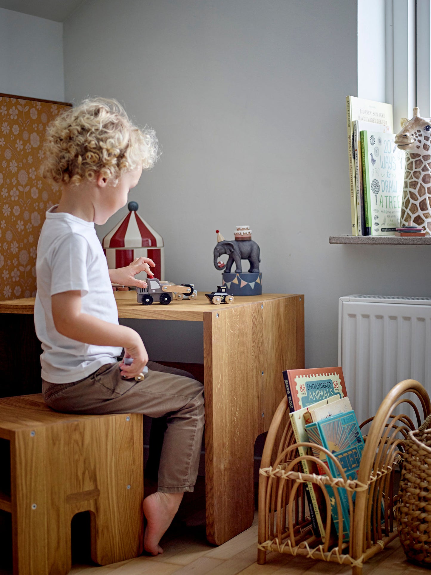 Bloomingville MINI Cimmi krukke med låg – Rød/hvidt cirkustelt i stentøj