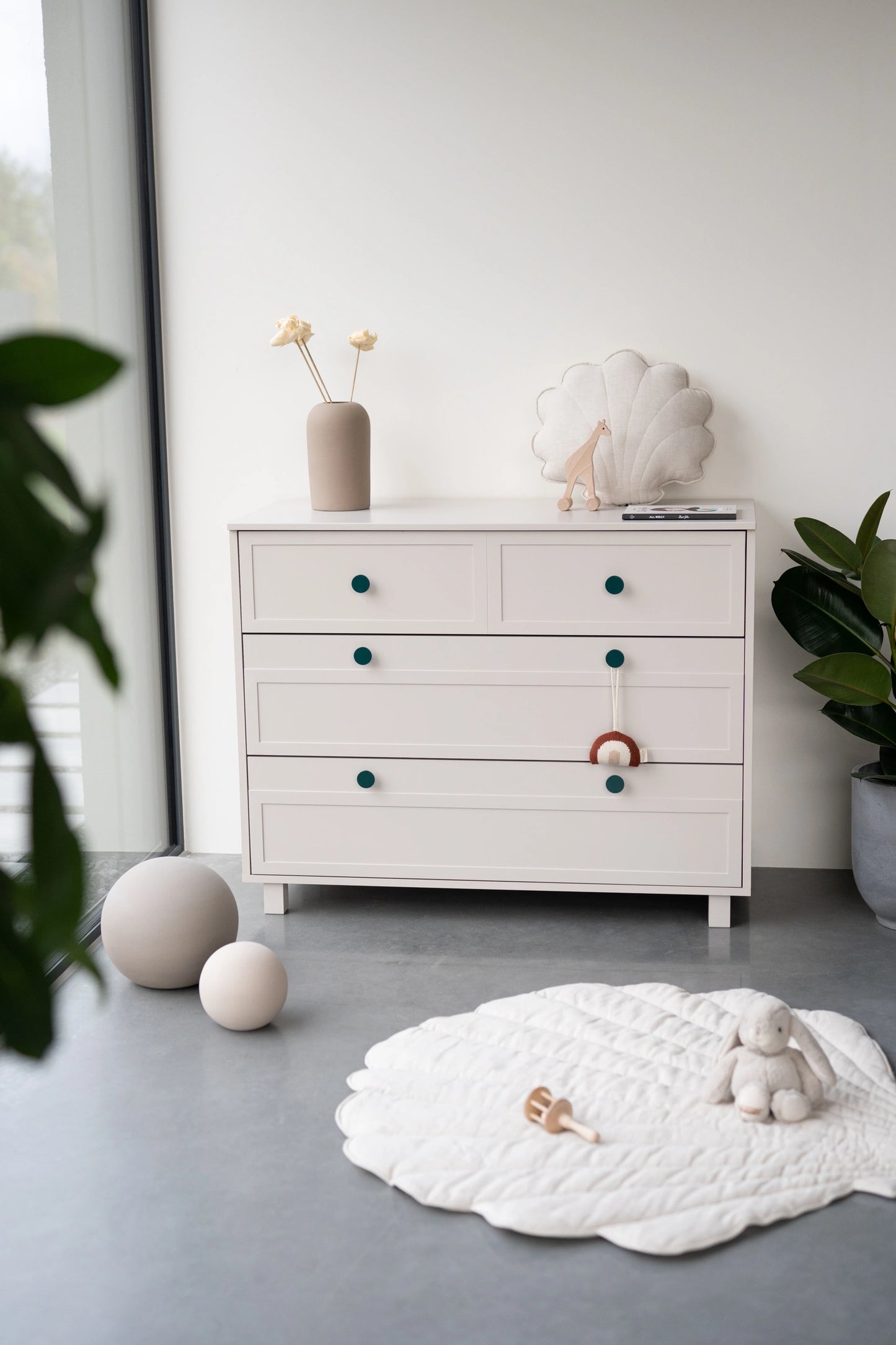 Wood Luck Design - Vintage - kommode med 3 skuffer – cashmere