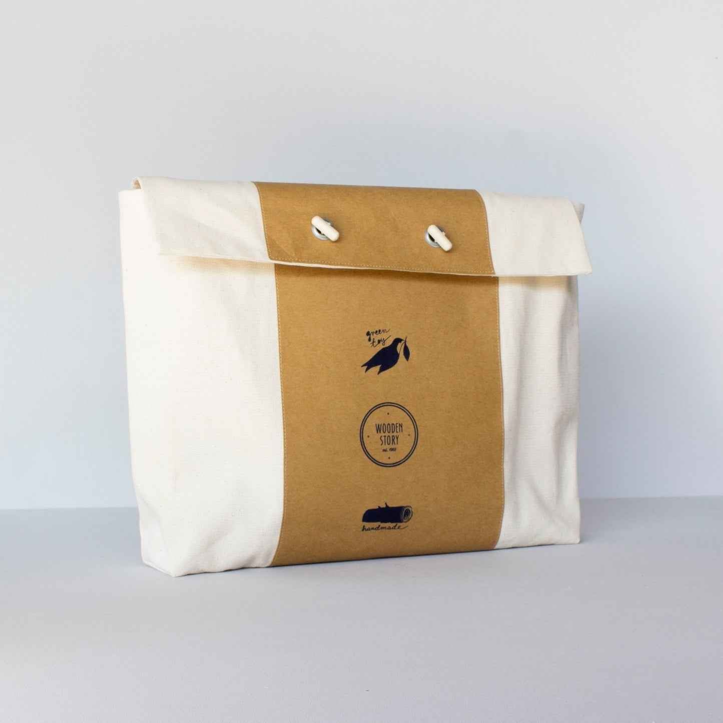 Wooden Story Montessori-bakke med håndtag, sand og tilbehør