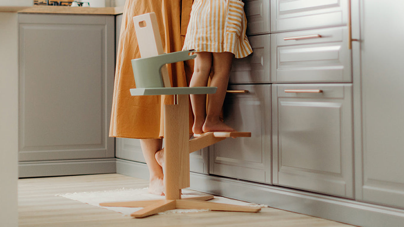 Norstol Peak højstol med babyindsats – olive green