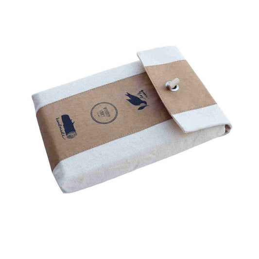 Wooden Story Lille Montessori-skrivebakke med rumdeler og kort-holder