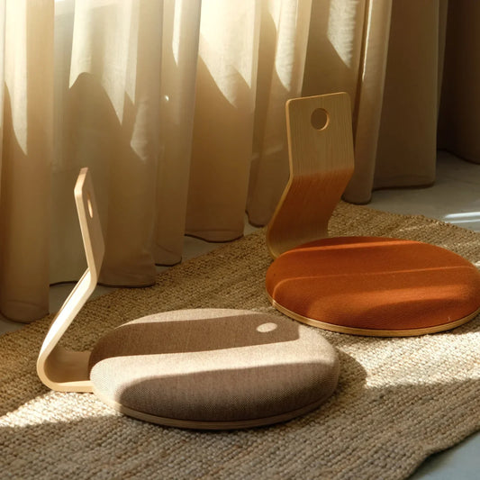 Hvad er en gulvstol og hvorfor giver den mening i børnefamilier?