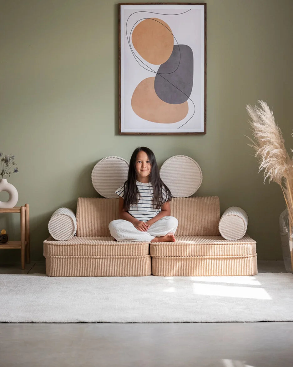 Hvad er en legesofa? Alt du skal vide om den populære sofa til leg og tumleri