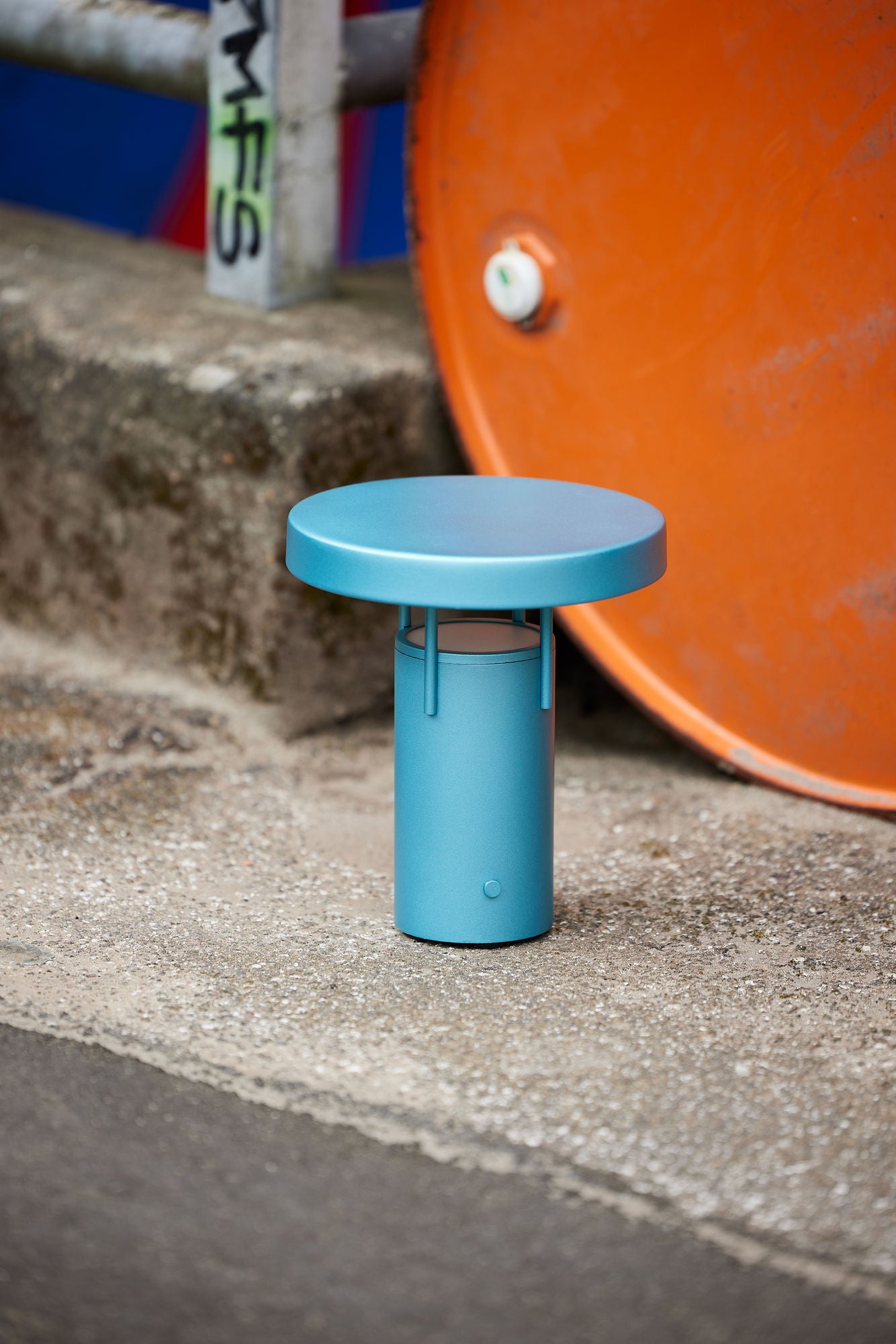 Hübsch BringMe Mini transportabel lampe – metallisk turkis