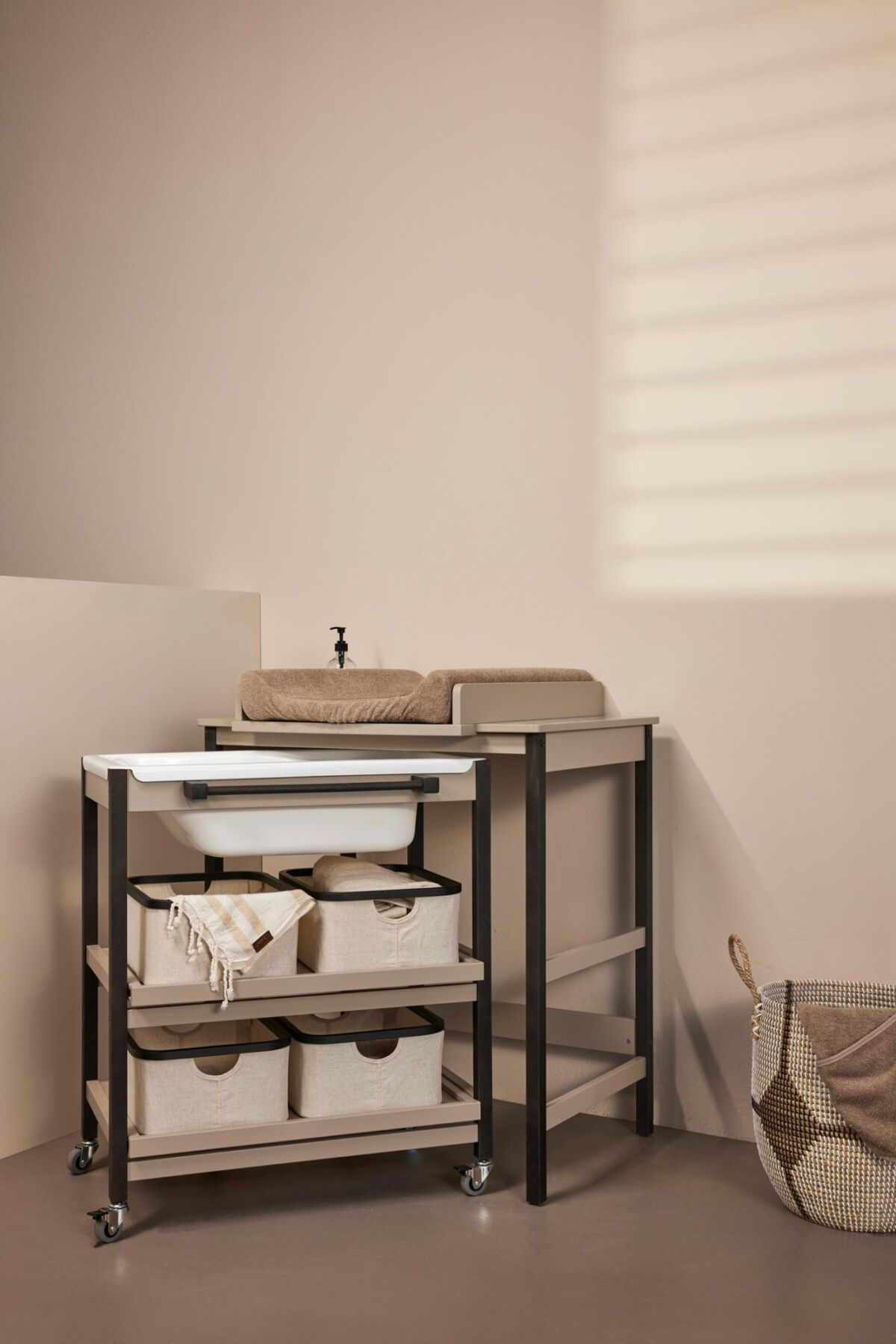 Quax puslebord med bad – Smart – Stone/Eboni