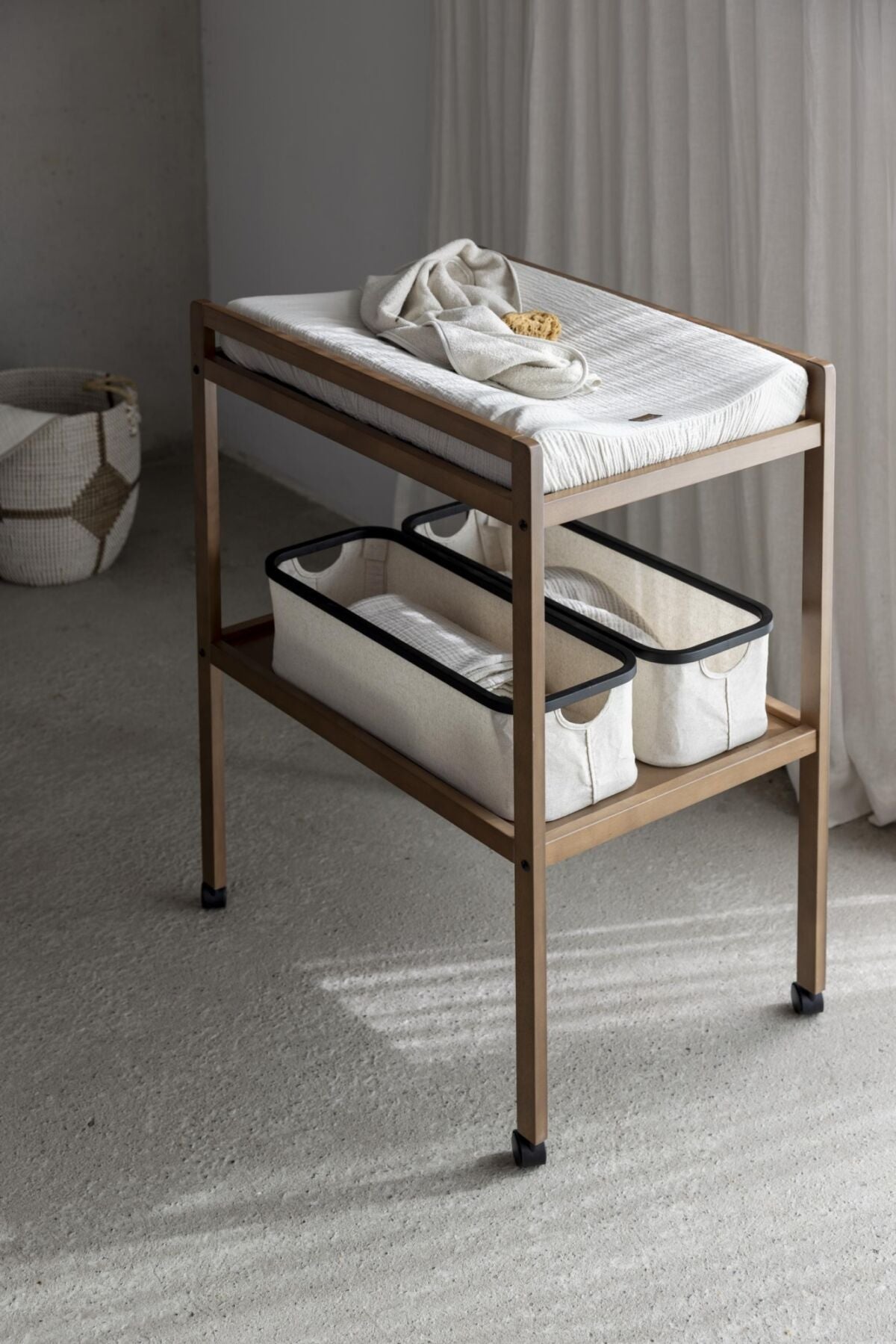 Quax puslebord – Mori – Walnut