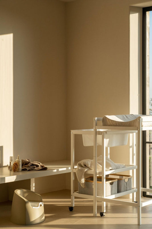 Quax puslebord med bad – Basic – Hvid