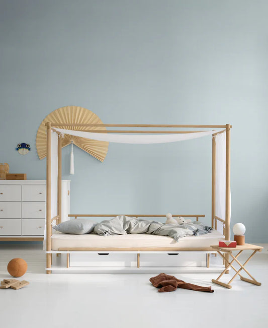 Oliver Furniture Camp sengehimmel Kyoto – hvid