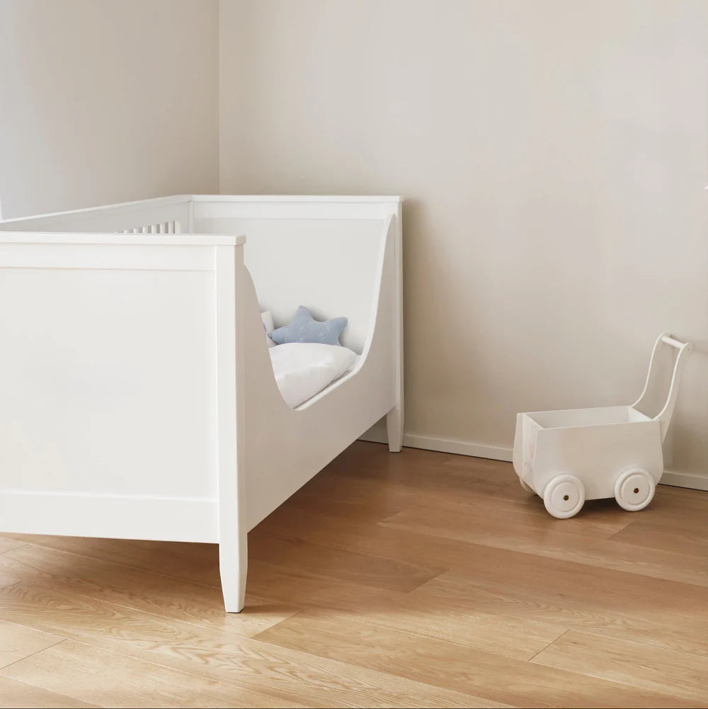 Isle of Dogs Design ombygningssæt fra babyseng til juniorseng – hvid