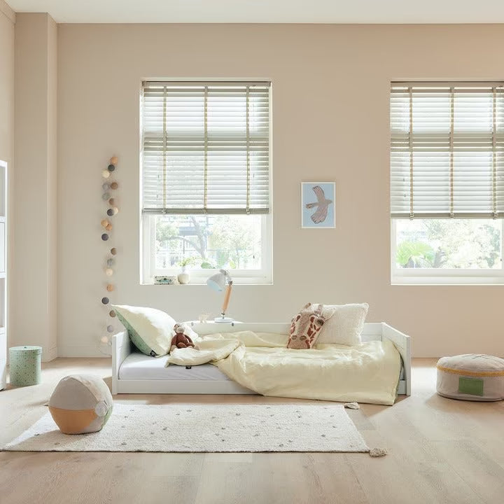 LIFETIME Kidsrooms Montessori børneseng 90x200 cm – fleksibel gulvseng og platformseng