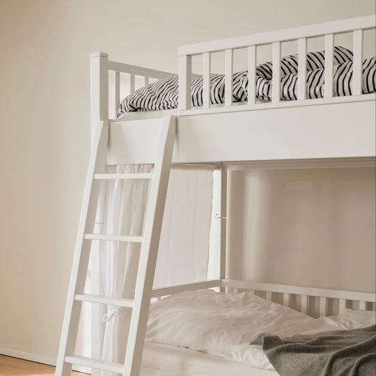 Isle of Dogs Design lav køjeseng 90x200 cm i træ – hvid