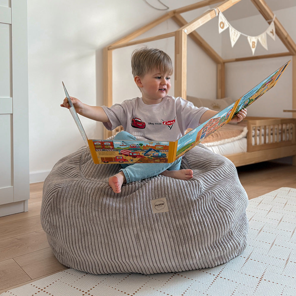 Plush Nest opbevaringspuf til bamser og legetøj i premium fløjl – grøn