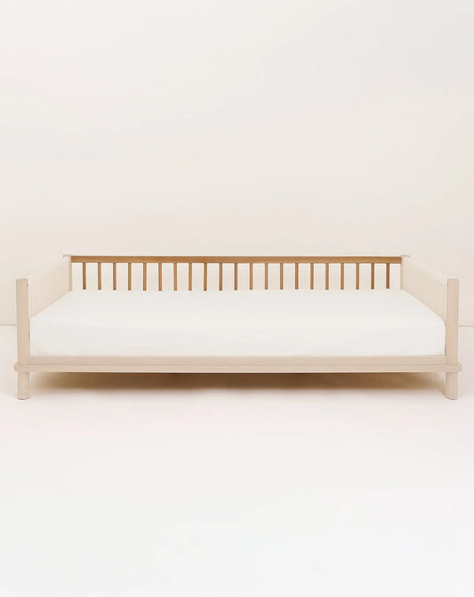 Nobodinoz Latitude sofa-udvidelsessæt til børneseng i massiv eg