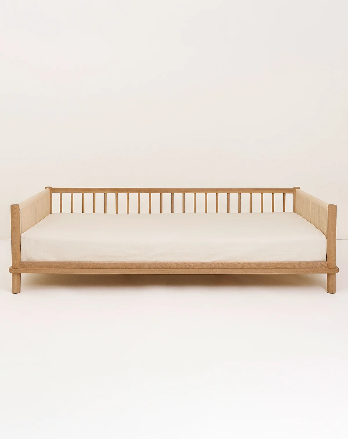 Nobodinoz Latitude sofa-udvidelsessæt til børneseng i massiv eg