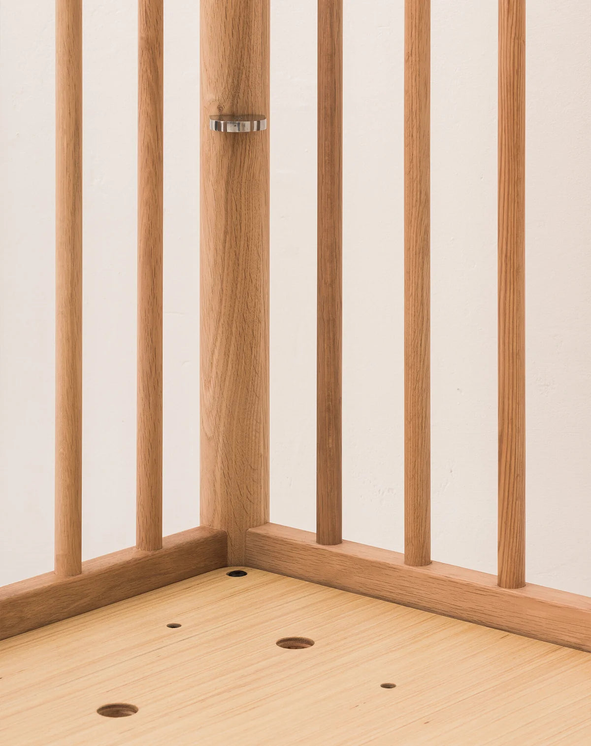 Nobodinoz Latitude tremmeseng i massiv eg – 70 x 140 cm