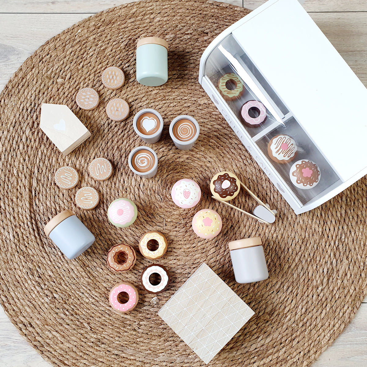 MUSTERKIND kaffe- og kageboks Vanilla – hvid/multifarvet