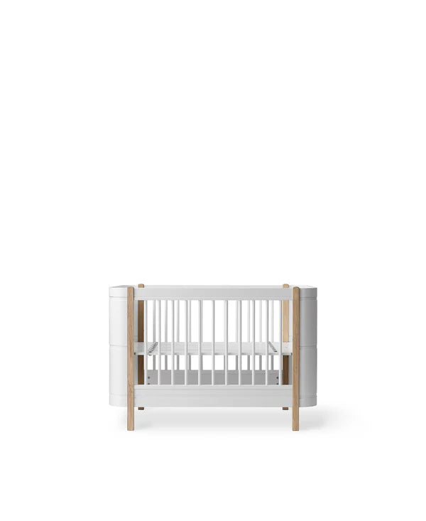 Oliver Furniture Wood Mini+ tremmeseng i hvid/eg – 68x122 cm