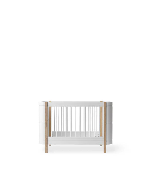 Oliver Furniture Wood Mini+ tremmeseng i hvid/eg – 68x122 cm