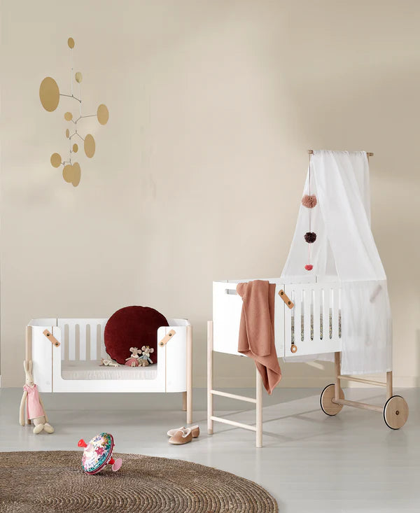 Oliver Furniture Wood co-sleeper inkl. ombygning til bænk 42×82 cm – hvid/eg
