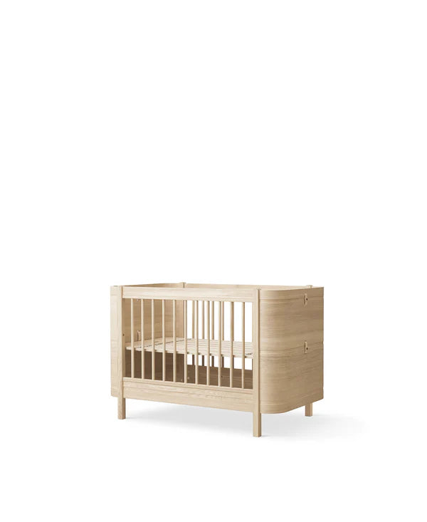 Oliver Furniture Wood Mini+ tremmeseng i eg – 68x122 cm
