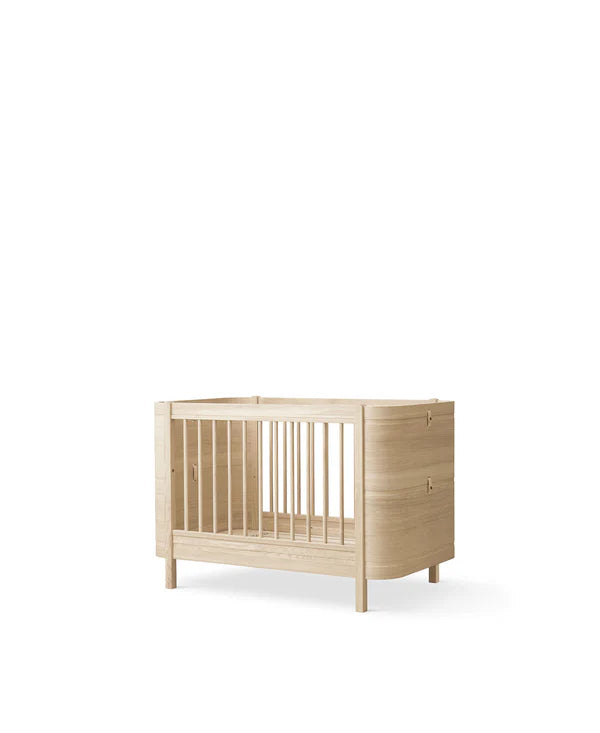 Oliver Furniture Wood Mini+ tremmeseng i eg – 68x122 cm